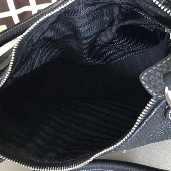 Prada shoulder bag - Picture 5 of 7